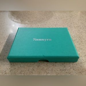 Sannyra pinky promise bracelets